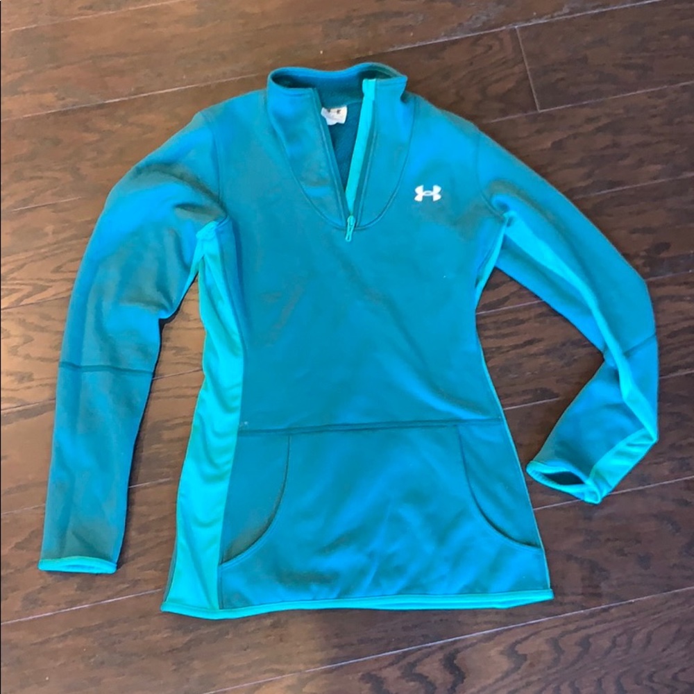 Under armour cold gear fitted sweatshirt.
